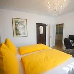 Grosse In Jugendstil-villa, Kassel-bad Wilhelmshoehe Am Unesco-bergpark, Herkulesblick, 3 Schlafzimmer, Boxspring-betten, Bis 8 Personen, Balkon, Kostenfreie Parkplaetze - Art City-studio 11 Apartament *