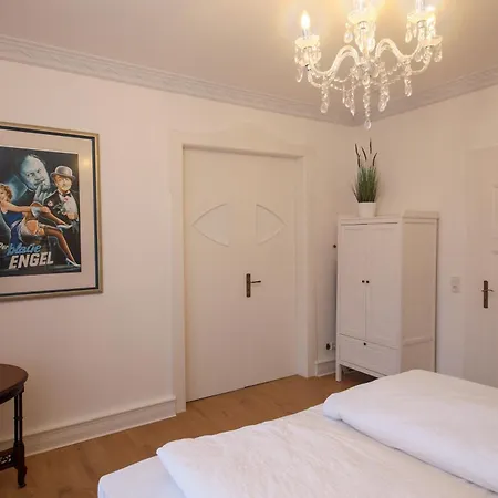 Grosse In Jugendstil-villa, Kassel-bad Wilhelmshoehe Am Unesco-bergpark, Herkulesblick, 3 Schlafzimmer, Boxspring-betten, Bis 8 Personen, Balkon, Kostenfreie Parkplaetze - Art City-studio 11 דירה *