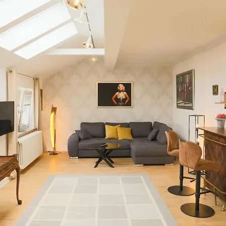 Grosse In Jugendstil-villa, Kassel-bad Wilhelmshoehe Am Unesco-bergpark, Herkulesblick, 3 Schlafzimmer, Boxspring-betten, Bis 8 Personen, Balkon, Kostenfreie Parkplaetze - Art City-studio 11