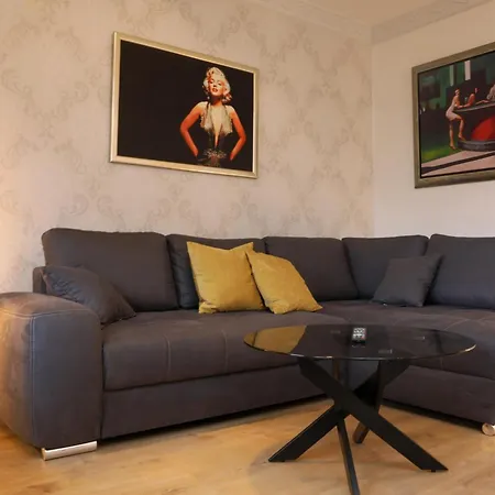 Grosse In Jugendstil-villa, Kassel-bad Wilhelmshoehe Am Unesco-bergpark, Herkulesblick, 3 Schlafzimmer, Boxspring-betten, Bis 8 Personen, Balkon, Kostenfreie Parkplaetze - Art City-studio 11 * קאסל