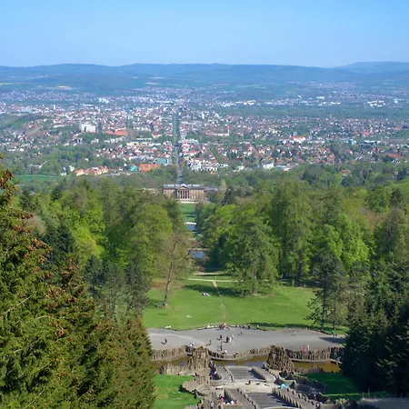 Apartamento Art City-studio Kassel-bad Wilhelmshoehe Am Unesco-bergpark, Herkulesblick, 3 Schlafzimmer Bis 8 Personen, Balkon, Kostenfreie Parkplaetze *