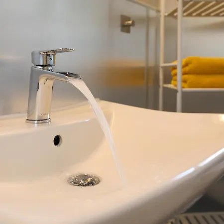 Art City-studio Kassel-bad Wilhelmshoehe Am Unesco-bergpark, Herkulesblick, 3 Schlafzimmer Bis 8 Personen, Balkon, Kostenfreie Parkplaetze * Kassel