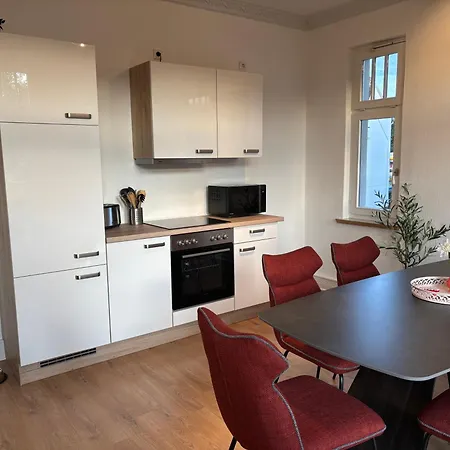 Grosse In Jugendstil-villa, Kassel-bad Wilhelmshoehe Am Unesco-bergpark, Herkulesblick, 3 Schlafzimmer, Boxspring-betten, Bis 8 Personen, Balkon, Kostenfreie Parkplaetze - Art City-studio 11 Apartment Kassel