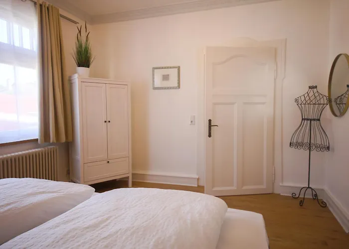 Grosse In Jugendstil-villa, Kassel-bad Wilhelmshoehe Am Unesco-bergpark, Herkulesblick, 3 Schlafzimmer, Boxspring-betten, Bis 8 Personen, Balkon, Kostenfreie Parkplaetze - Art City-studio 11 Apartment