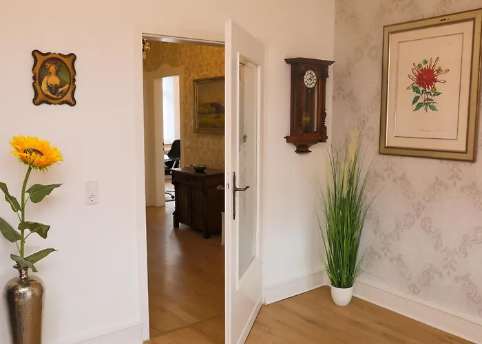 Apartment Grosse In Jugendstil-villa, Kassel-bad Wilhelmshoehe Am Unesco-bergpark, Herkulesblick, 3 Schlafzimmer, Boxspring-betten, Bis 8 Personen, Balkon, Kostenfreie Parkplaetze - Art City-studio 11 Kassel