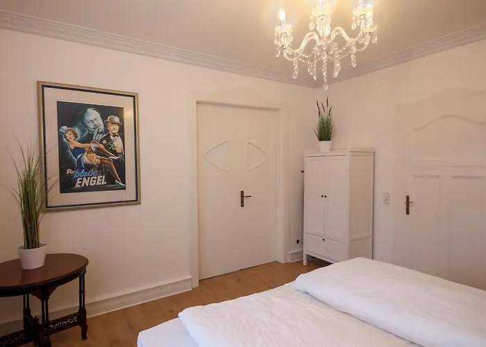 Grosse In Jugendstil-villa, Kassel-bad Wilhelmshoehe Am Unesco-bergpark, Herkulesblick, 3 Schlafzimmer, Boxspring-betten, Bis 8 Personen, Balkon, Kostenfreie Parkplaetze - Art City-studio 11 Apartment *