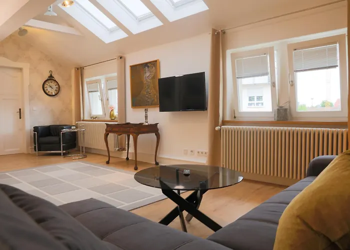 Apartment Grosse In Jugendstil-villa, Kassel-bad Wilhelmshoehe Am Unesco-bergpark, Herkulesblick, 3 Schlafzimmer, Boxspring-betten, Bis 8 Personen, Balkon, Kostenfreie Parkplaetze - Art City-studio 11