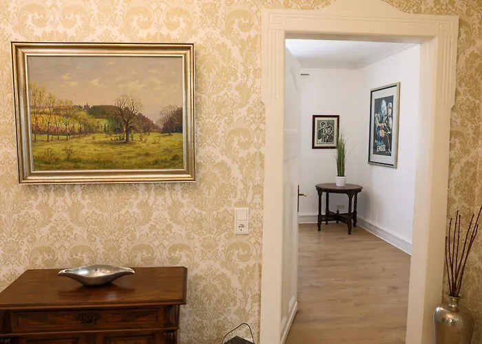 Apartment Grosse In Jugendstil-villa, Kassel-bad Wilhelmshoehe Am Unesco-bergpark, Herkulesblick, 3 Schlafzimmer, Boxspring-betten, Bis 8 Personen, Balkon, Kostenfreie Parkplaetze - Art City-studio 11