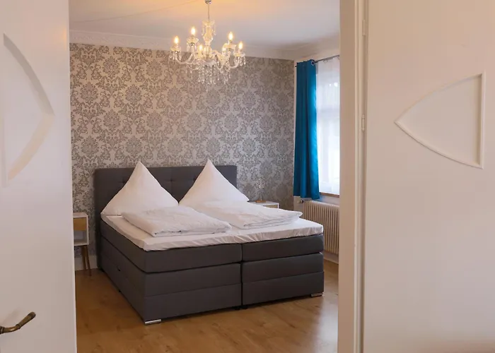 Apartment Grosse In Jugendstil-villa, Kassel-bad Wilhelmshoehe Am Unesco-bergpark, Herkulesblick, 3 Schlafzimmer, Boxspring-betten, Bis 8 Personen, Balkon, Kostenfreie Parkplaetze - Art City-studio 11 Kassel