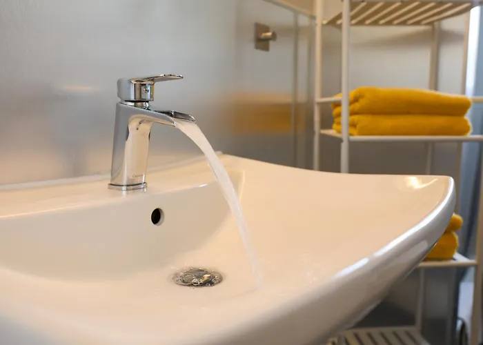 Grosse In Jugendstil-villa, Kassel-bad Wilhelmshoehe Am Unesco-bergpark, Herkulesblick, 3 Schlafzimmer, Boxspring-betten, Bis 8 Personen, Balkon, Kostenfreie Parkplaetze - Art City-studio 11 * Kassel